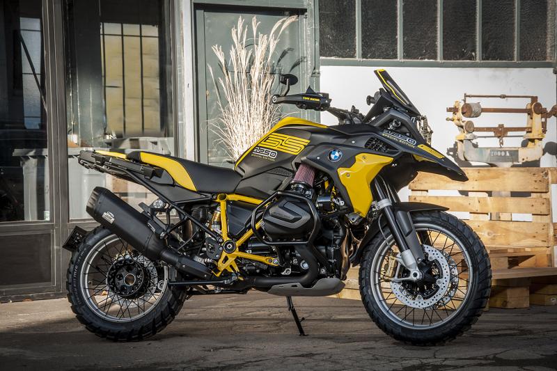 40 Years GS Édition by Tank Machine'