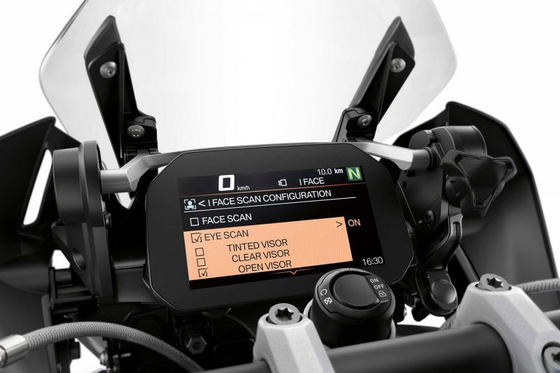 BMW Motorrad IFace'