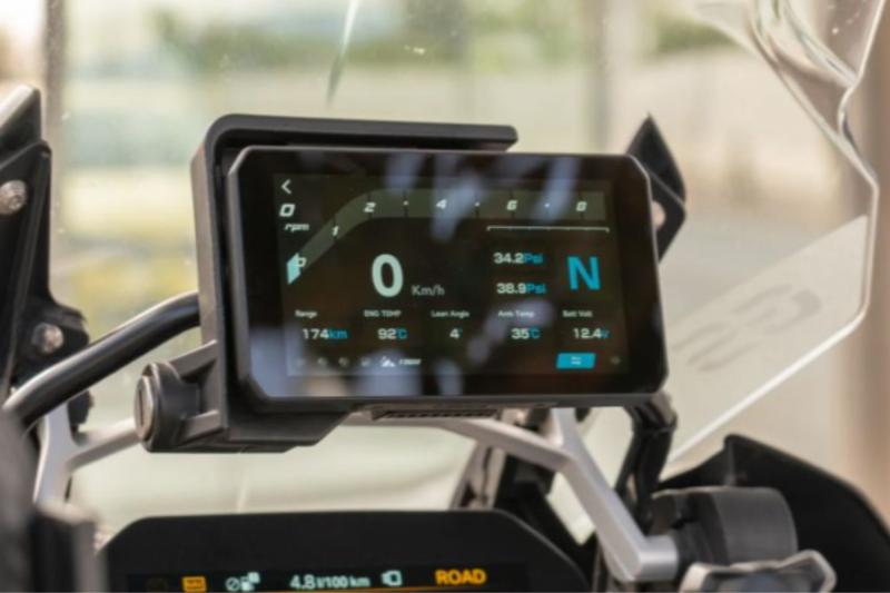 Le Carplay AIO-5, désormais disponible'