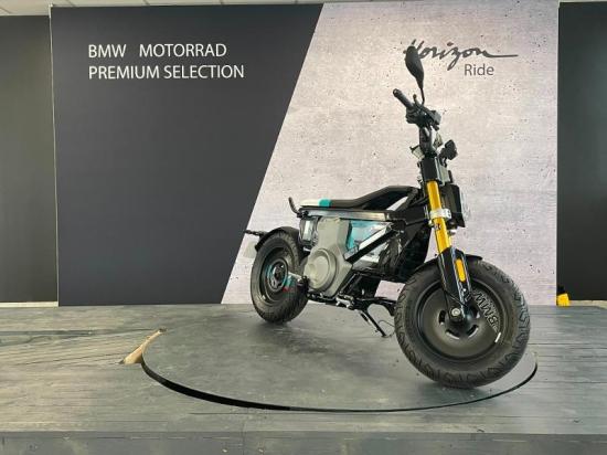 BMW URBAN MOBILITY CE 02