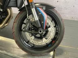 BMW ROADSTER F 900 R