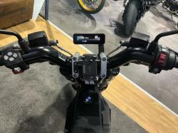BMW URBAN MOBILITY CE 02