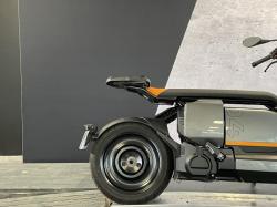 BMW URBAN MOBILITY CE 04