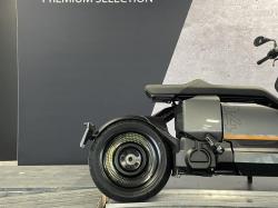 BMW URBAN MOBILITY CE 04