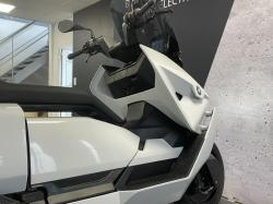 BMW URBAN MOBILITY CE 04