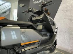 BMW URBAN MOBILITY CE 04