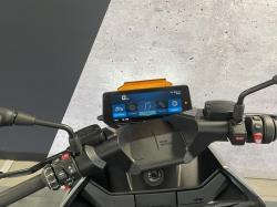 BMW URBAN MOBILITY CE 04