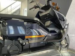 BMW URBAN MOBILITY CE 04