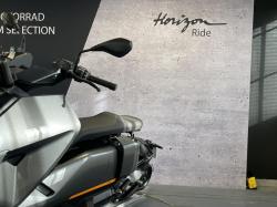 BMW URBAN MOBILITY CE 04