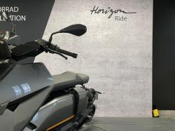 BMW URBAN MOBILITY CE 04