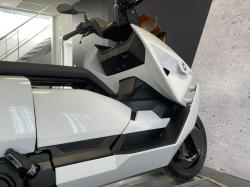 BMW URBAN MOBILITY CE 04