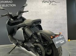 BMW URBAN MOBILITY CE 04