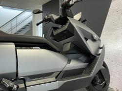 BMW URBAN MOBILITY CE 04