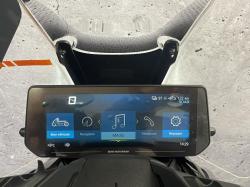 BMW URBAN MOBILITY CE 04