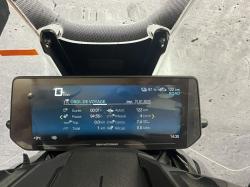 BMW URBAN MOBILITY CE 04