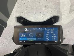 BMW URBAN MOBILITY CE 04