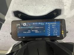 BMW URBAN MOBILITY CE 04